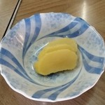 たんざん - 沢庵もコリコリ食感で箸休めにgood♪