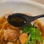 らーめん かねかつ - スープ