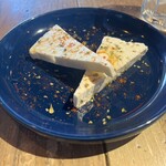 EGE CRAFT BEER HOUSE & TURKISH FOOD - サービスのトルコの白チーズ