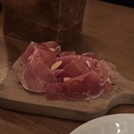 ル・キャバレ - ピエールオテイザのバスク豚生ハム