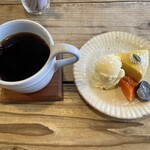 カフェプラスケーキ ククー - 