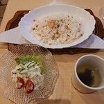 泉 - ランチ：エビピラフ１０８０円