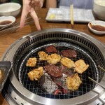 炭火焼肉 牛和鹿 - ホルモン、ギアラ♡パパから取り上げて食べちゃったちゃ