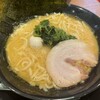 練馬商店 - 豚骨醤油ラーメン　880円