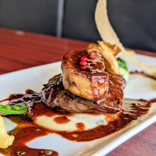 各種お肉料理が充実っ☆★