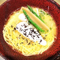 【特製トリュフ香る鶏白湯ラーメン】
