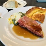 ロウリーズ・ザ・プライムリブ - 