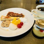 ロウリーズ・ザ・プライムリブ - 