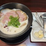 らぁ麺つけ麺Lab すすりどき - 
