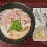 らぁ麺つけ麺Lab すすりどき - 
