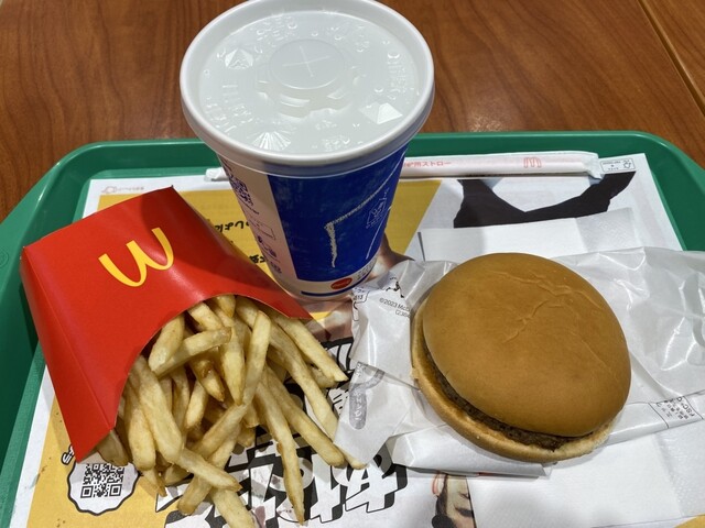 マクドナルド イオン山形北店 - 羽前千歳（ハンバーガー）の写真