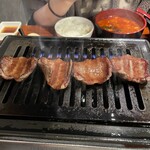 大阪焼肉 うしとみ - 