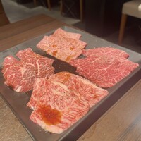 焼肉 じゅん - カルビ、シンシン、極上の赤身、上ロース