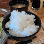 烏森絶メシ食堂 - 