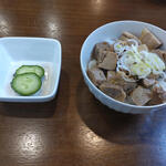 らーめん 双葉 - チャーシューご飯