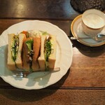 カフェ ビィオット - サンドイッチ　卵　600円