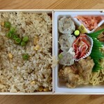 崎陽軒 - 炒飯弁当（空撮）