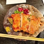 萩屋本家 - 鶏もも肉の塩焼きです