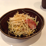 菊もと - ランチセットの細揚げポテトサラダ
            こういうのは初めて食べました。
            子供が好きそう。
            
