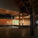 山荘神和苑 - 夜の能舞台