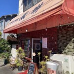 中華四川料理 鳳琳 - 霞庚午線の一本裏通りにあります