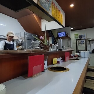 焼肉のまんぷく_2