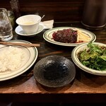 シカゴステーキ オーロラ 離れ - 