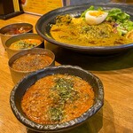 SPICY CURRY 魯珈 - 