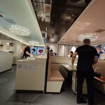 海底撈火鍋 - 中国風です　