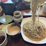 手打ちsoba 香りや - もりそば（二八そば）、そばの箸上げ