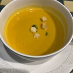 カフェ エ ビストロ ボンヌ シェール - 濃厚でクリーミーなかぼちゃのポタージュ♪