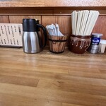 あきんど - 席に備えられているいろいろ。