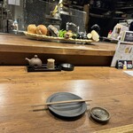 炉端焼き酒場　一心 - 奥行きがあるカウンター席が大好き♪