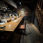 炉端焼き酒場　一心 - 1階はカウンター席