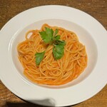 cafe RIN - 小エビのトマトクリームパスタ