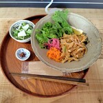 suku - 泰式炒河粉套餐