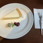 みはし - 明治の館名物のチーズケーキ。これは美味いです
