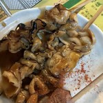 のんき屋 - 【とんやき】テリです。一味をかけて