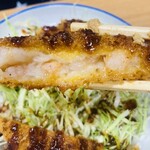 三角庵 - ぷりぷりの海老カツ。