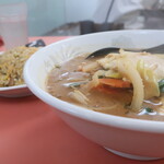 大楽亭 - スタミナラーメン＆2/3炒飯