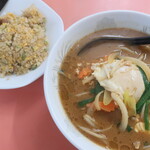 大楽亭 - スタミナラーメン＆2/3炒飯