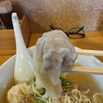 支那そば くろ田 - 肉ワンタン