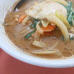 大楽亭 - さまざまな具材