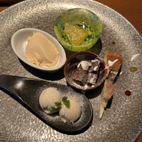 ビストロ・エピ - 