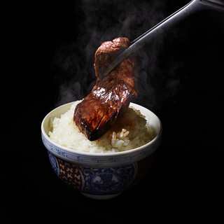 契約農家と作る、焼肉に最も合うKEIZOオリジナルブレンド米