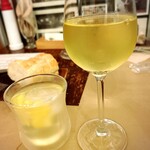 サッポリーニ - 3杯目、パインジュースと白ワイン