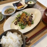 おいしいお酒とぽかぽかご飯 ふたば食堂 - 