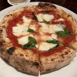 ピッツェリア　スペリアーモ！ - 本格窯で１分ちょっとでフレッシュに焼き上がり