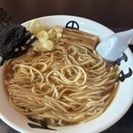 中華そば処 琴平荘 - けっこう麺が入ってます。