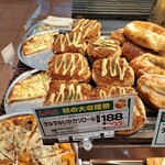 ベーカリー ポンヌフ - タルタルいかカツロール